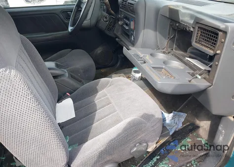 1995 Chevrolet Blazer из США, поврежденный, VIN 1GNCT18WXS2146262